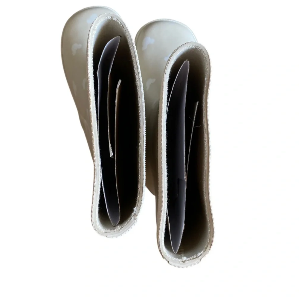 Brand New! Cream/ Neutral/White Mickey Mouse Pattern Rain Boots Size 1